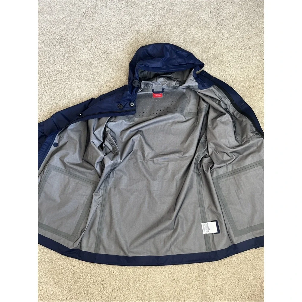 Nike GF New Master Saturday Jacket Black Hyper Blue Water Resistant Nylon Mens